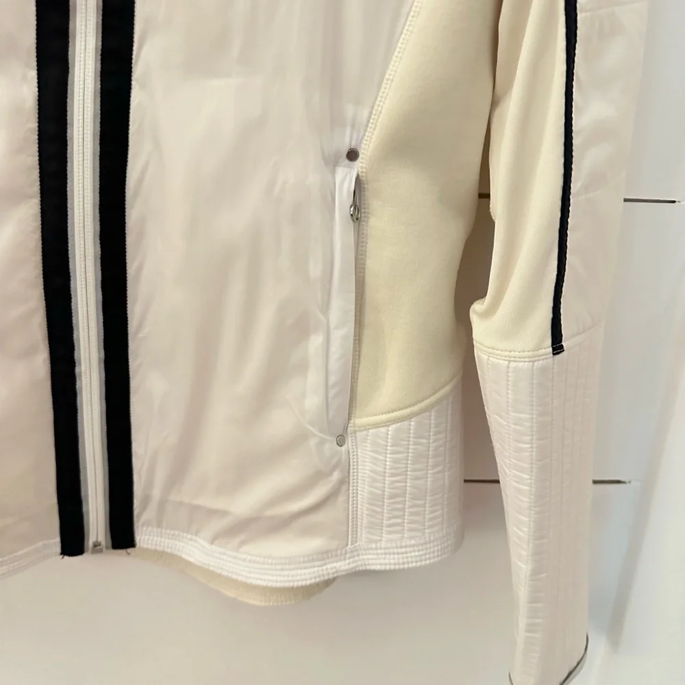 LULULEMON 8 Run Bundle Up Woman white with black edging activewear Jacket - Picture 6 of 16